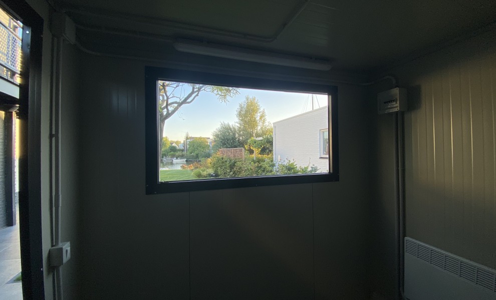 Conteneur d'abri en noir