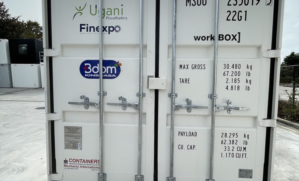 Zeecontainer Ugani
