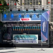 Studio MNM Blokhut dans des conteneurs vitré
