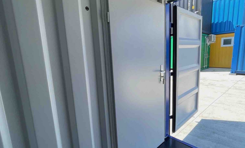 8FT bleu avec porte latérale