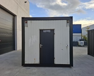 Tweedehands bureelcontainer 6x3m met zwart kader
