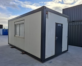 Tweedehands bureelcontainer 6x3m met zwart kader