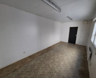 Tweedehands bureelcontainer 6x3m met zwart kader