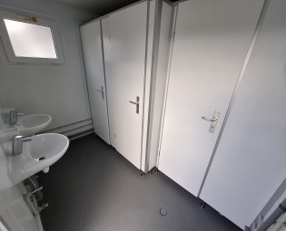 20ft_Sanitair_MV_9