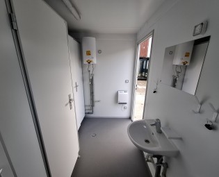 20ft_Sanitair_MV_10